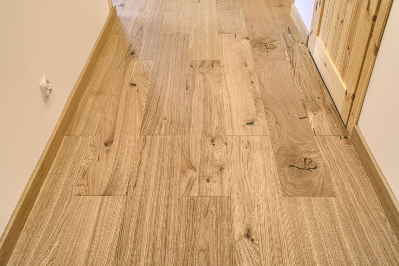 Zip Sęlaty Dubová podlahová doska, lakovaná, 1,45 m2