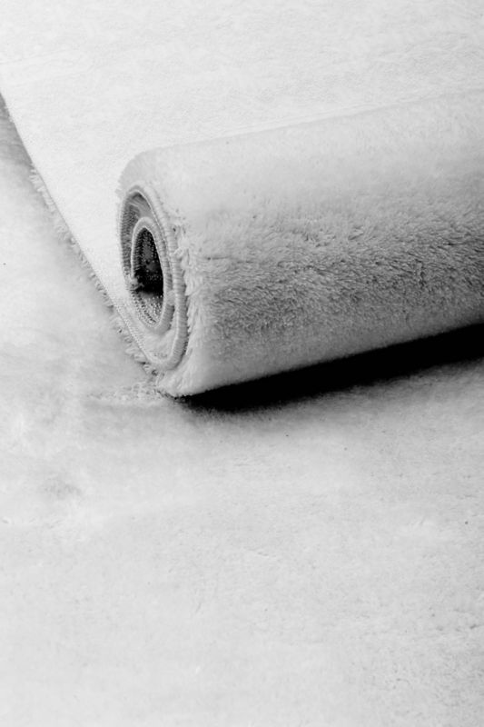 Koberec Lumen 80 x 150 cm svetlosivý