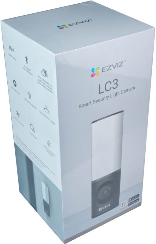 WiFi kamera Ezviz LC3 s nástenným svietidlom IP65