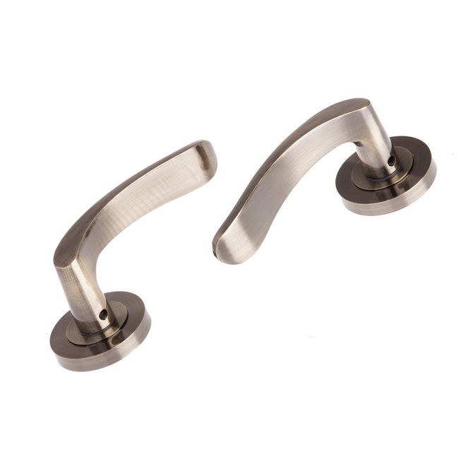 Kľučka na dvere Gato Balen, krátky plech, mosadz/patina