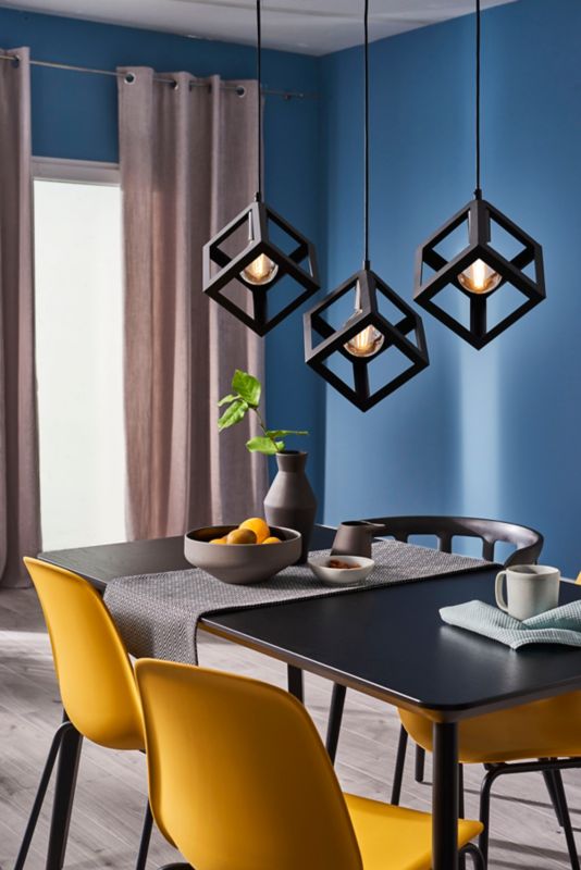 Švédsko závesné svietidlo 3 x 60 W E27 čierne