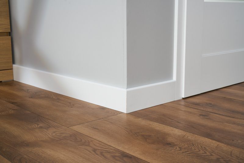 MDF soklová lišta Foge LB1 100 16 x 100 x 2000 mm biela polomatná