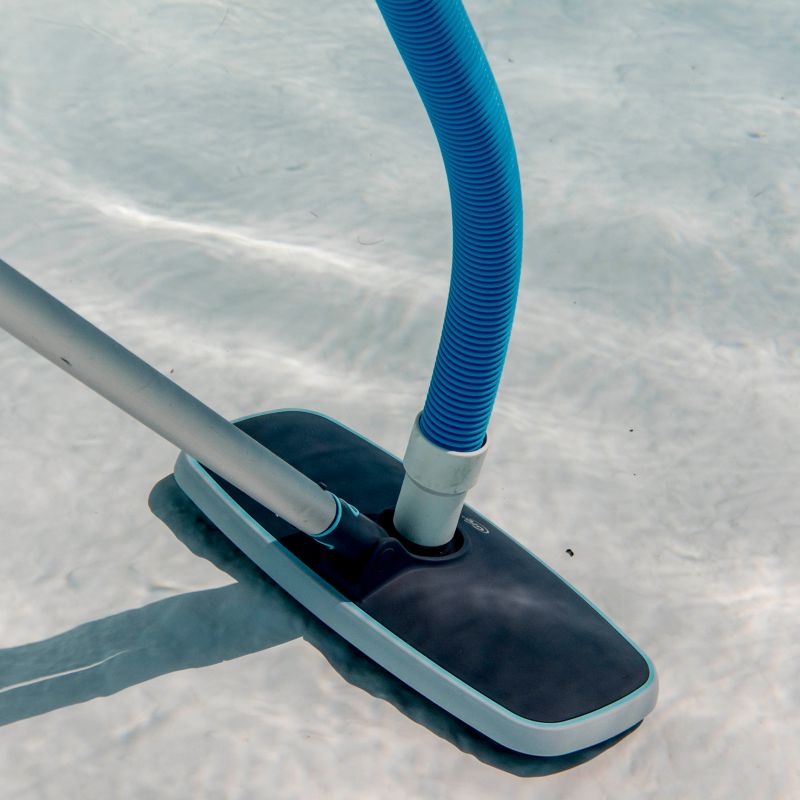 Grafitový oválny vysávač