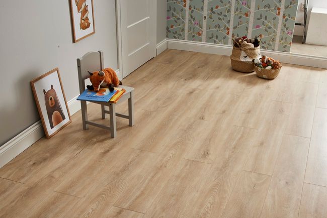 Podlahové panely Kronospan Dub Vicovero AC6 1,48 m2