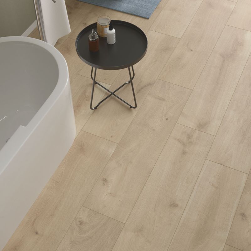 Vodotesné vinylové podlahové panely Kronospan SPC Belmont Oak s integrovanou podložkou 1,98 m2