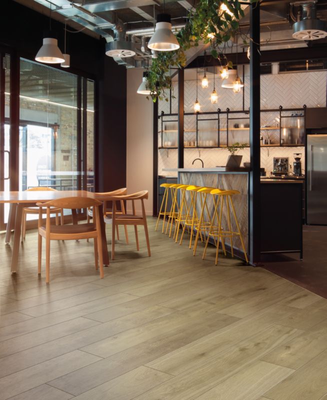 Vodotesné vinylové podlahové panely Kronospan SPC Belmont Oak s integrovanou podložkou 1,98 m2