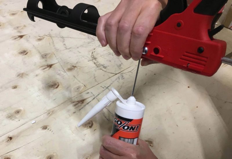 4Pro 3v1 silikónová pištoľ