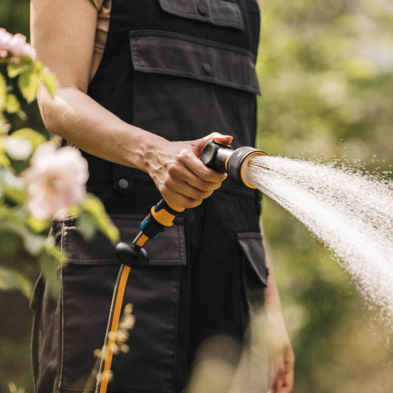 Striekacia pištoľ Fiskars Comfort s 3 funkciami