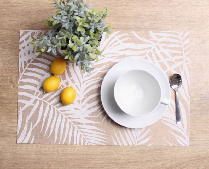 Skvelá podložka na stôl Dattilo 45 x 30 cm biele listy