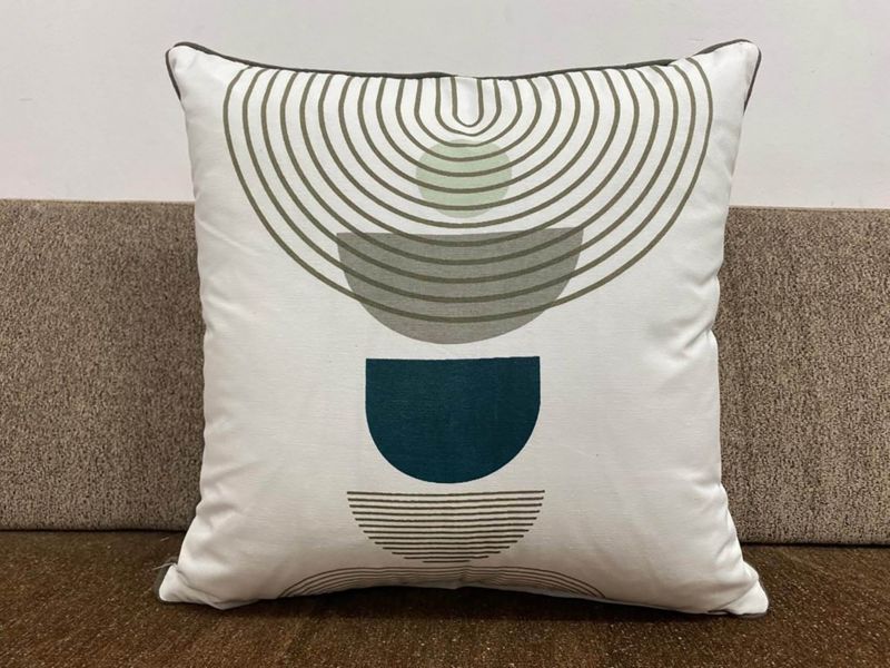 Bavlnený vankúš 45 x 45 cm s lemom v námorníckej modrej