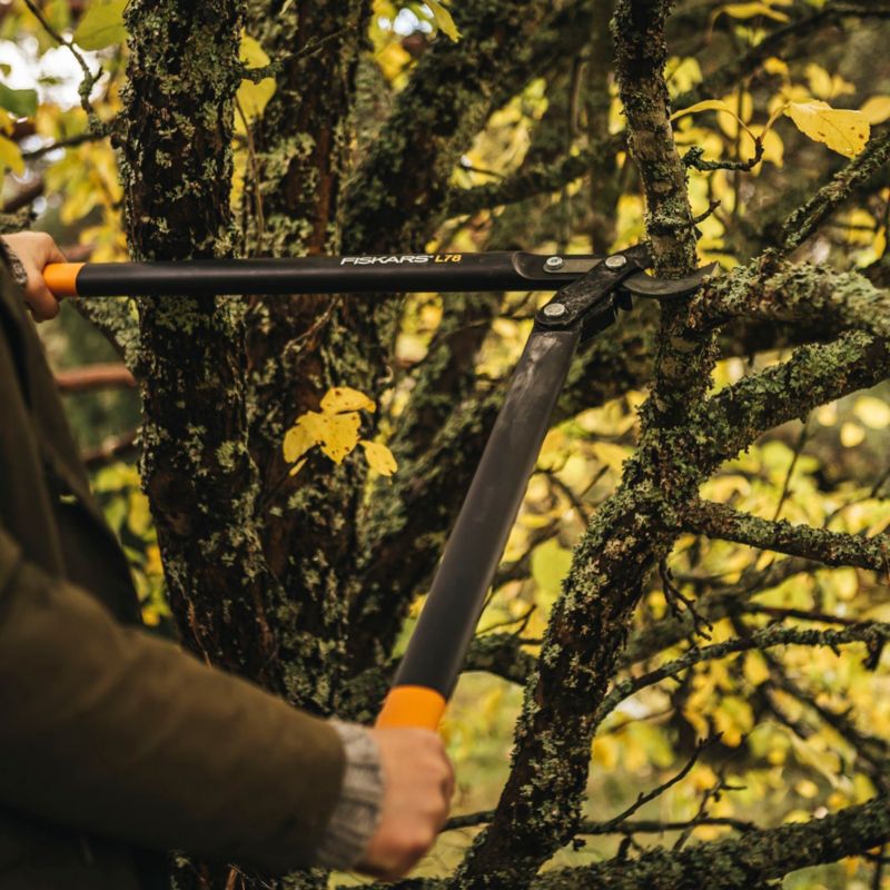 Nožnicový prerezávač Fiskars L78 Hook PowerGear