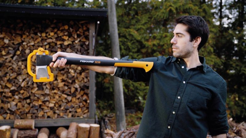 Štiepacia sekera Fiskars XXL-X27