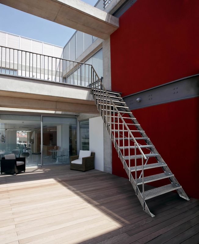 Vonkajší stĺpik schodiska Atrium System Step