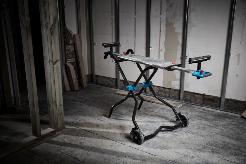 Erbauer hliníkový stôl pre pokosovú pílu