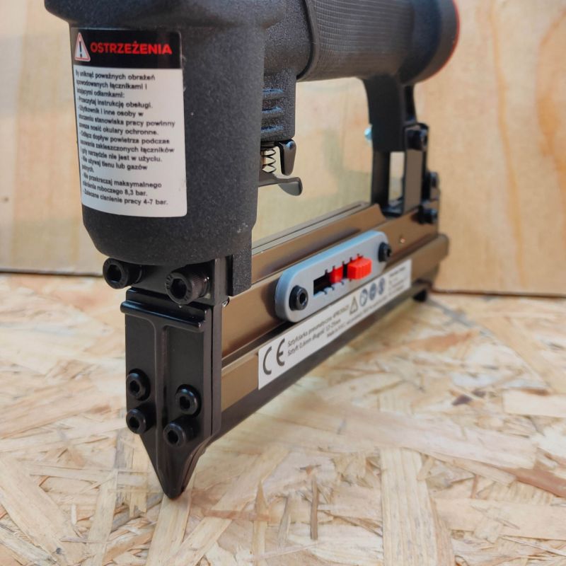 4PRO 0625 kolíčkovací strojček 06/15-25 mm