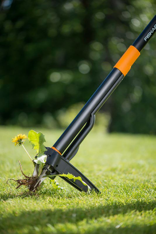 Fiskars Xact kľúč na burinu