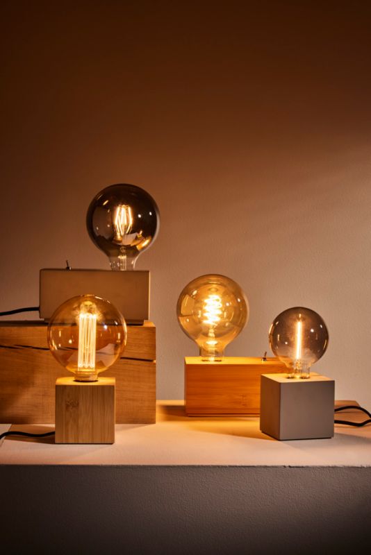 Philips G93 E27 dekoratívna LED žiarovka 100 lm 1800 K